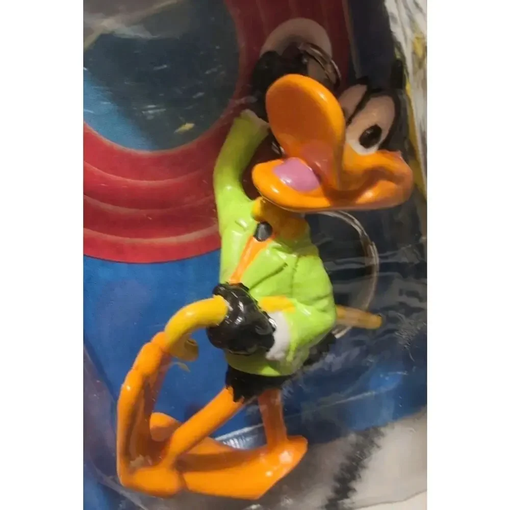 Vintage Looney Tunes Keychain Donald Duck 1989
